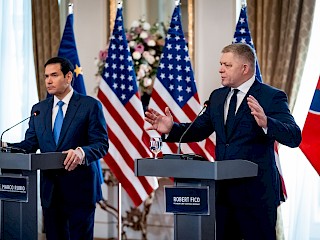 Fotogaléria k článku "Predseda vlády SR Robert Fico rokoval s ministrom zahraničných vecí USA Marcom Rubiom"