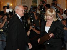 Prezident vymenoval Ivetu Radiov do funkcie premira