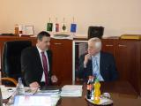 Rudolf Podoba, mayor of Handlov, informs Deputy prime minister Rudolf Chmel about the town.